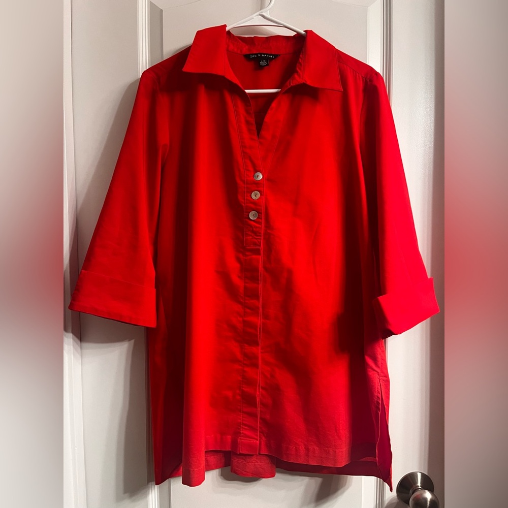 Zac and Rachel Red‎ Tunic Top with Buttons on Front and Back Size Large